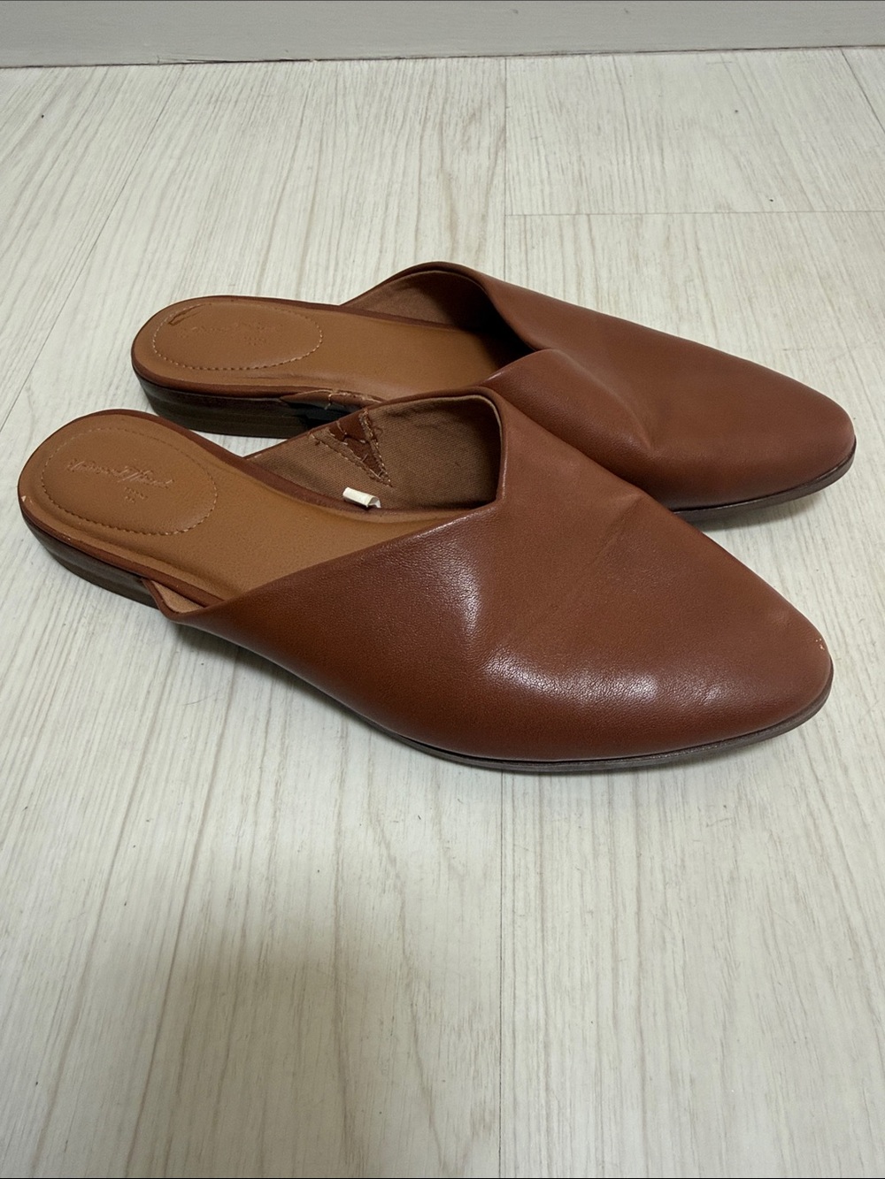 Universal Thread Brown Mules